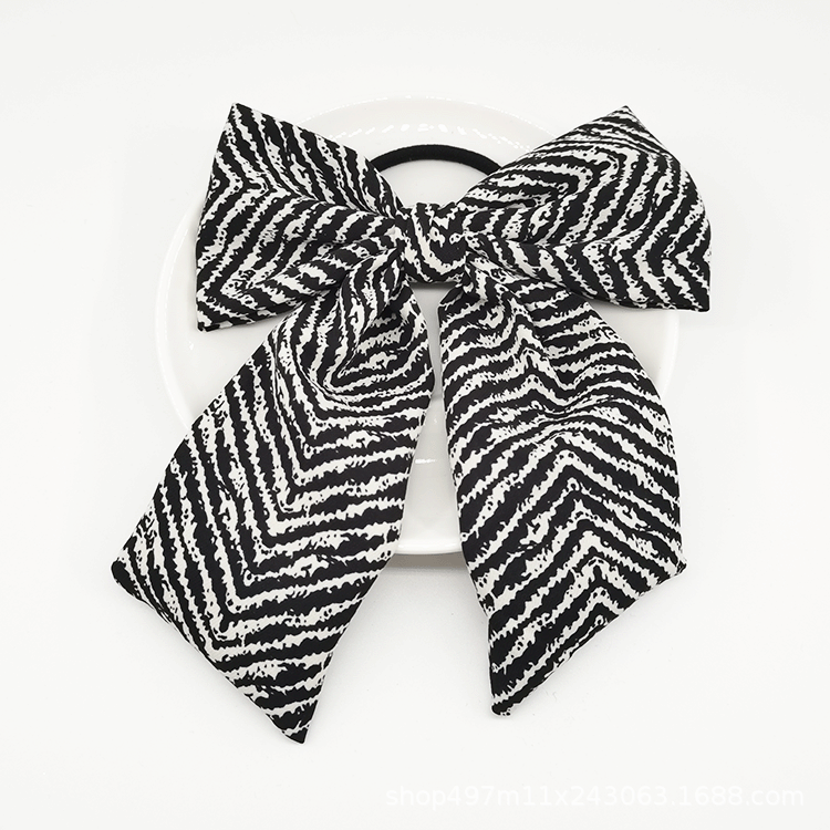 Lace Double Bow Back Head Hair Clip Small Fresh Fashion Simple One-Line Clip Hair Accessories Manufacturers Application Scenario