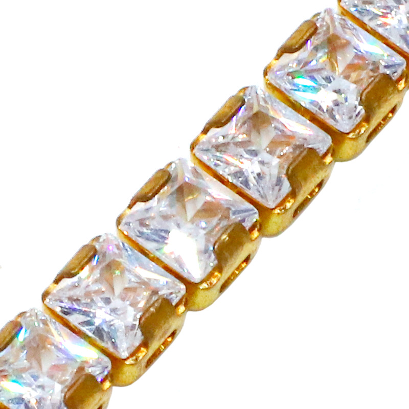 مصنع توزيع المجوهرات المصنوعة من الحديد الزخرفة بالنحاس من نوع 4*4mm Item Picture