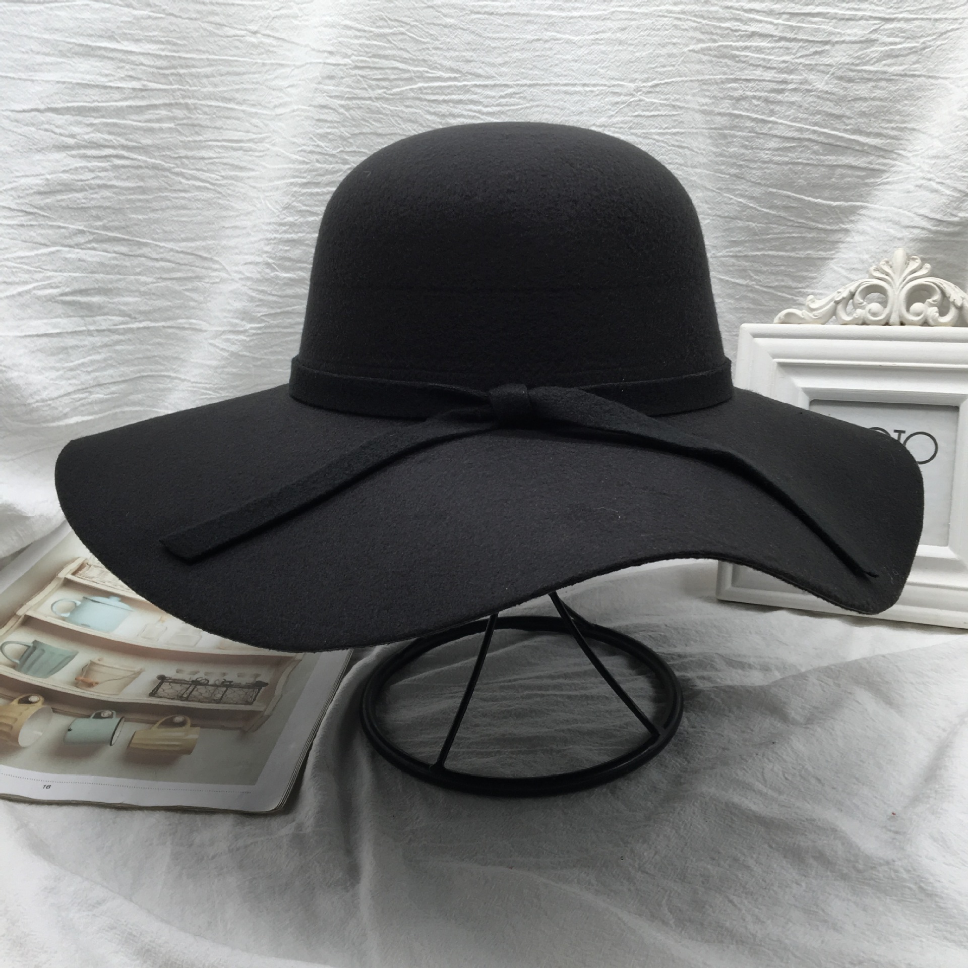 Black fisherman's hat for women, Korean autumn and winter versatile bow top hat for women, domed woolen wide-brimmed basin hat, retro style