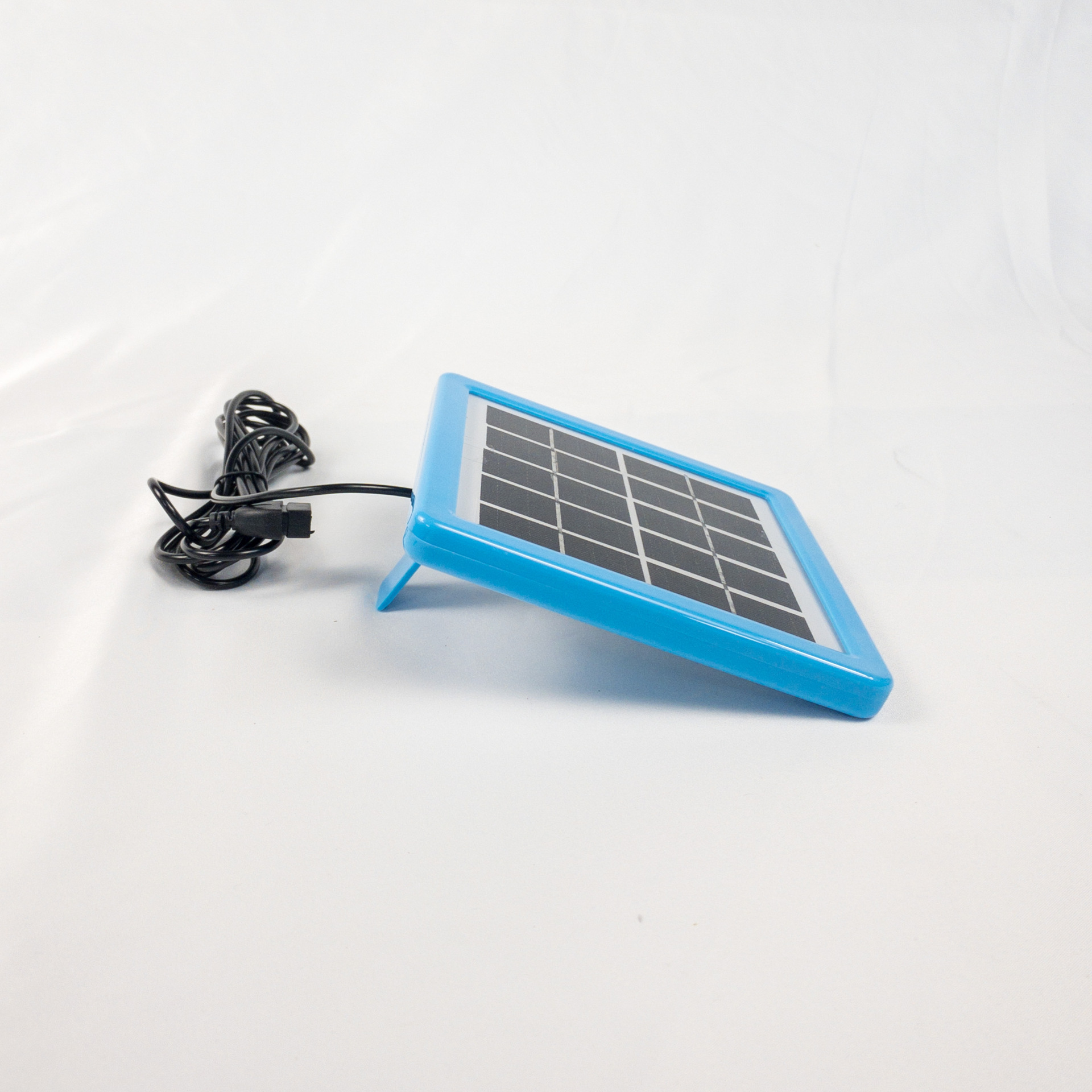 HB520 Solar Panel Under Heavy Rain