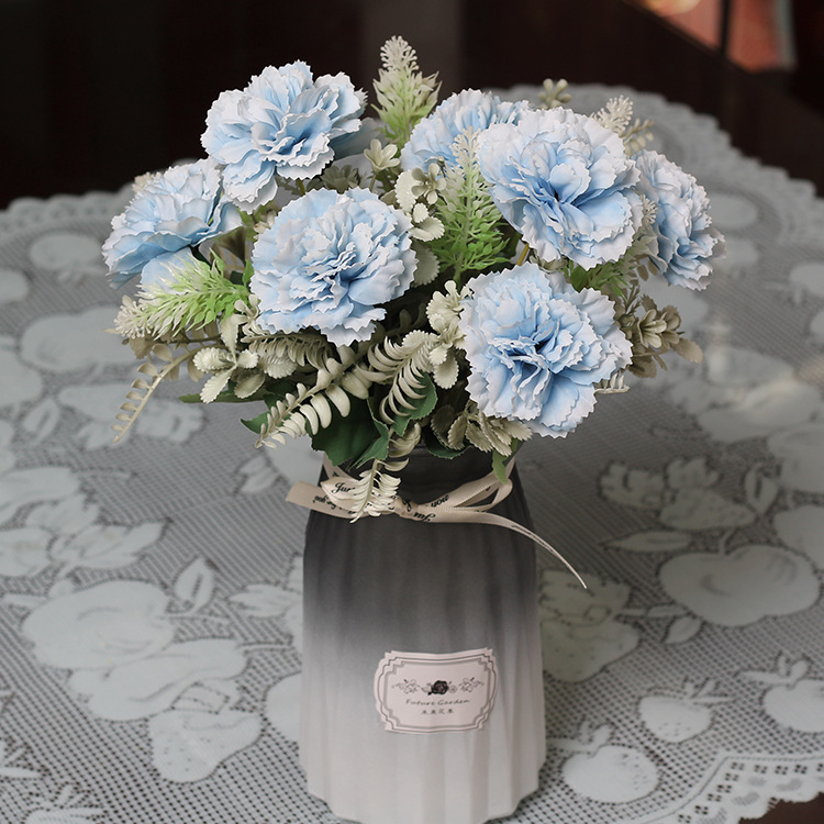 Simulated bouquets of flowers, carnations, lilacs, silk flowers, artificial flowers, wedding plants, water plants, home decoration, desktop ornaments undefined