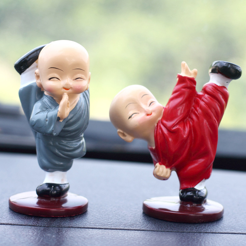 New creative car decoration, a colorful coat of Kung Fu monk resin display piece, a cute gift decoration for both car and home use Specification image