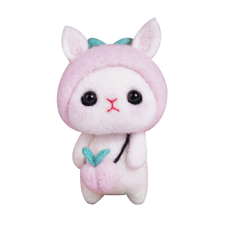 小白兔羊毛毡戳戳乐 手工毛绒公仔DIY制作材料包白底实物图