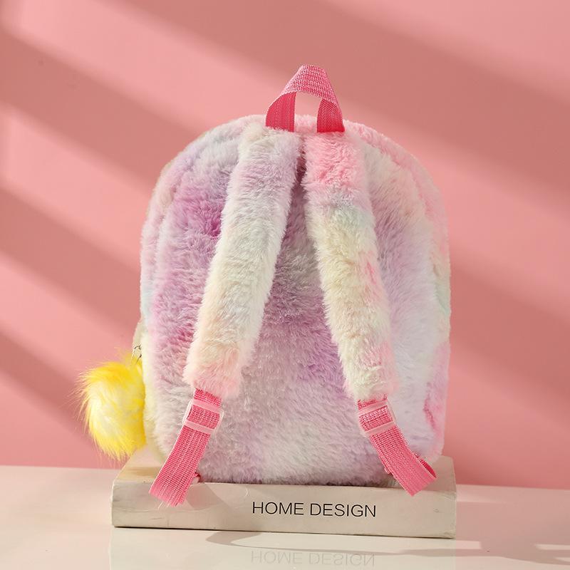 儿童休闲双肩包实物图