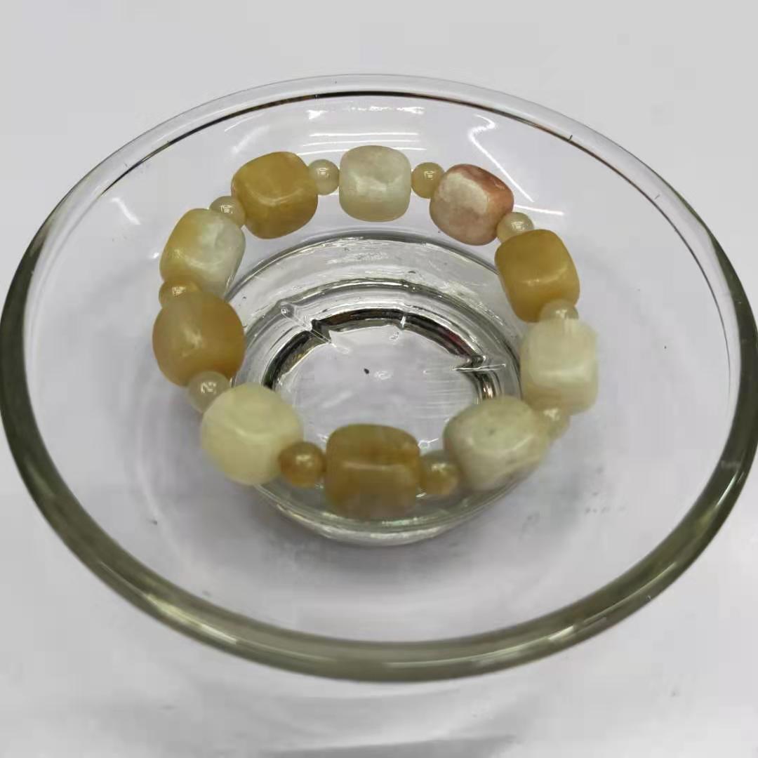 Factory wholesale of natural square yellow jade irregular combination bracelets, diy yellow jade bracelets, Buddhist prayer beads and lucky charms undefined