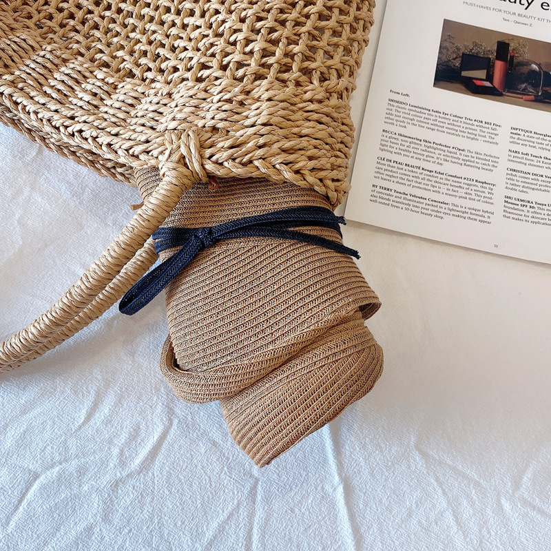 Hepburn style straw hat, retro and youthful, making the face look smaller, foldable Japanese grass sun hat, children, summer beach Application Scenario