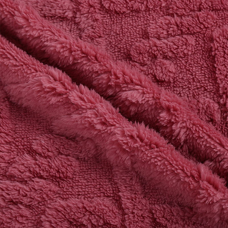 Wholesale of double-sided jacquard diamond-shaped velvet fabric, warp knitted polyester velvet fabric, double-sided comfort-cotton velvet home clothing and blanket fabric Specification image