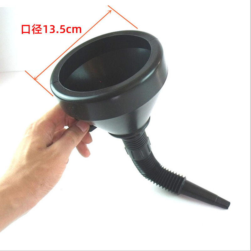 Automobile and motorcycle fuel funnel, fuel hopper with filter screen, blow-molded funnel, self-driving tour emergency tool, 135MM black Application Scenario