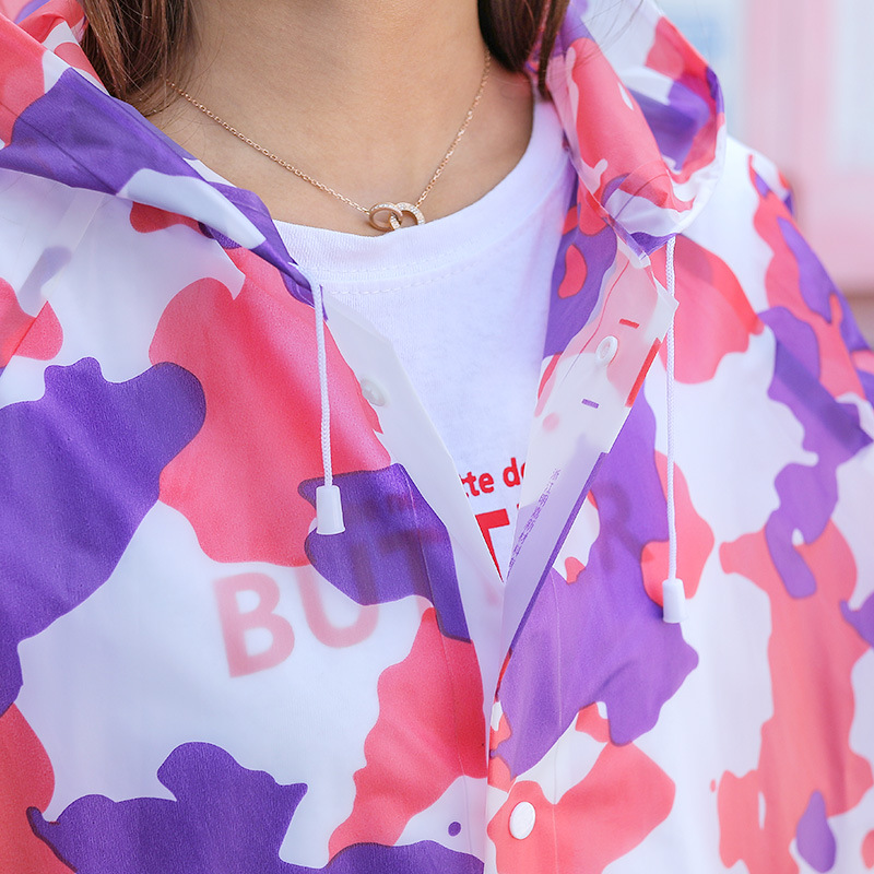 mefine Mingjia EVA full-print raincoat, non-disposable fashion camouflage adult raincoat, outdoor cycling raincoat Application Scenario