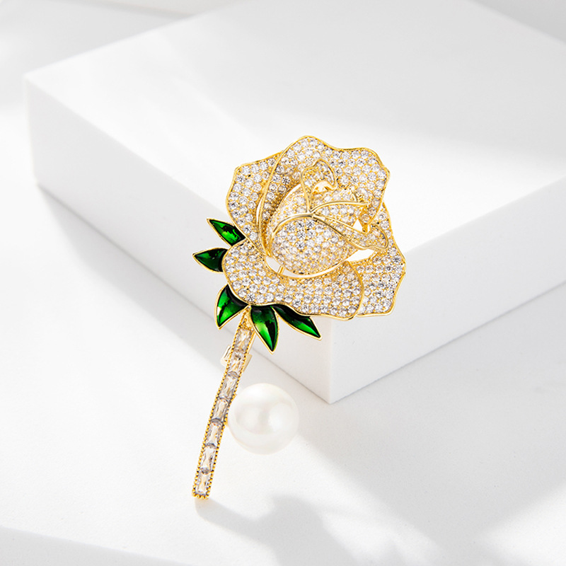 Luxury Zircon Rose Brooch Ladies Freshwater Pearl corsage cute pin Cardigan garment accessories