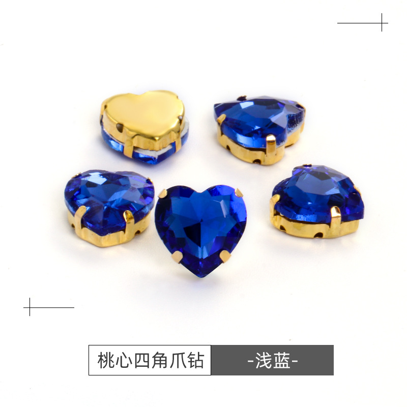 Factory wholesale of heart-shaped hand-sewn gold bottom claw diamonds, DIY wedding dress accessories, hand-sewn diamonds with holes, glass diamonds undefined