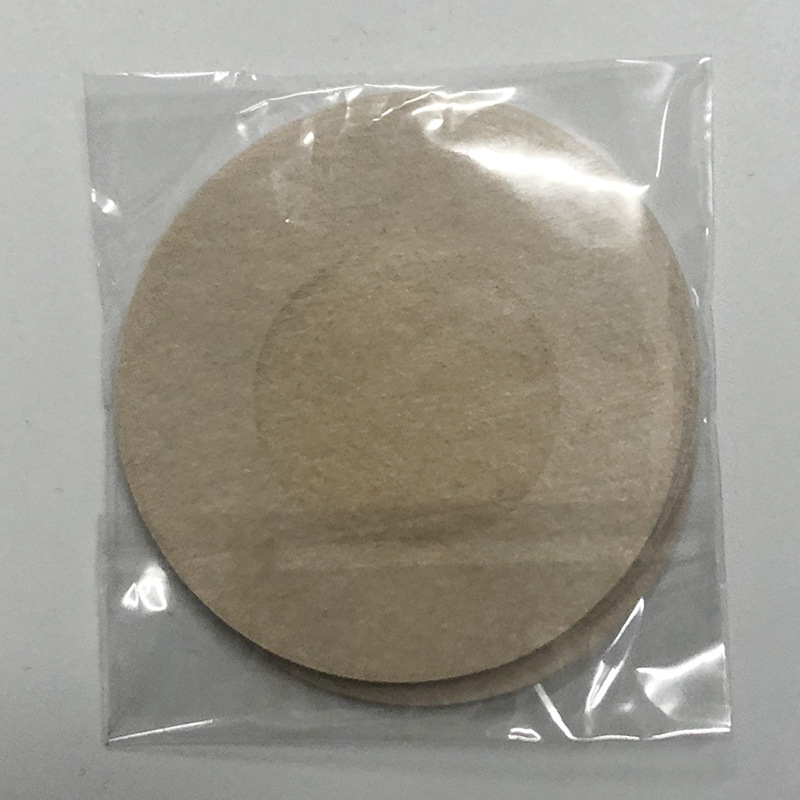 Cross-Border Supply A Large Number Of Spot Breast Sticker Silicone Invisible Breast Sticker Anti-Protruding Spot Anti-Leakage Nipple Sticker Non-Woven Disposable Breast Sticker Factory Price Direct Sales Application Scenario