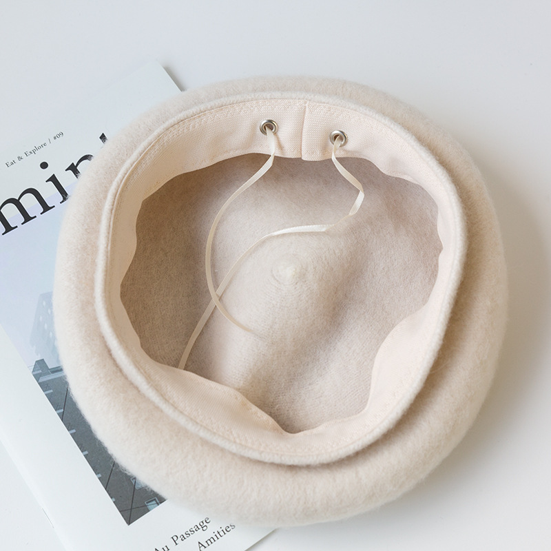 Korean Three-Dimensional Wool Beret With Edge Wool Japanese Simple Bud Hat Sweet Painter Hat Manufacturers Set Application Scenario