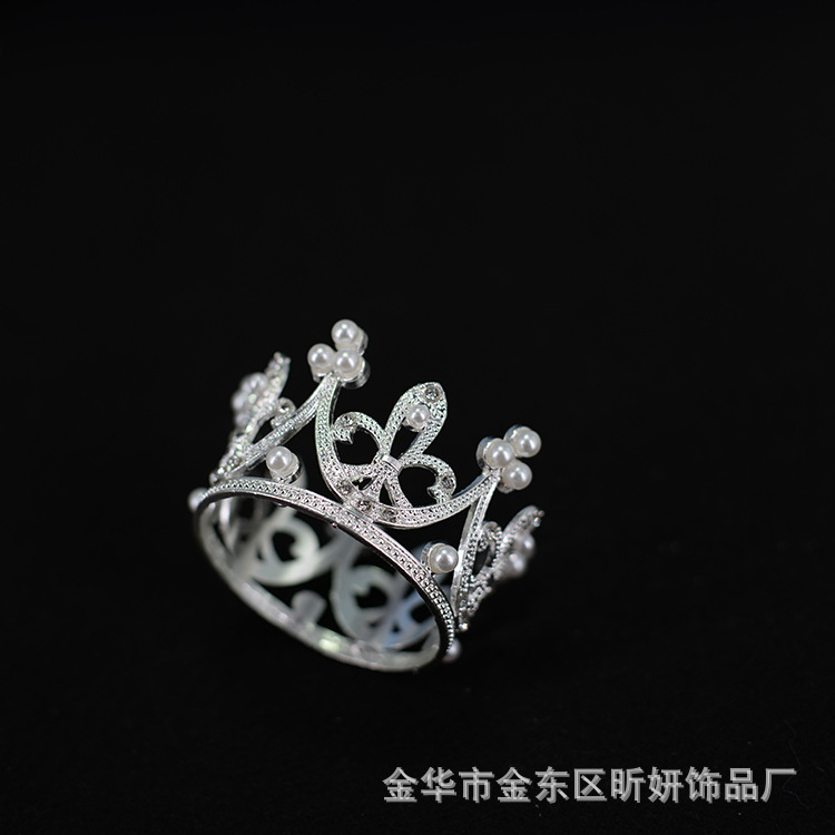 New European-style round small crown bride headwear, flower girl hair accessory, wedding dress crown, birthday cake, flower arrangement Application Scenario