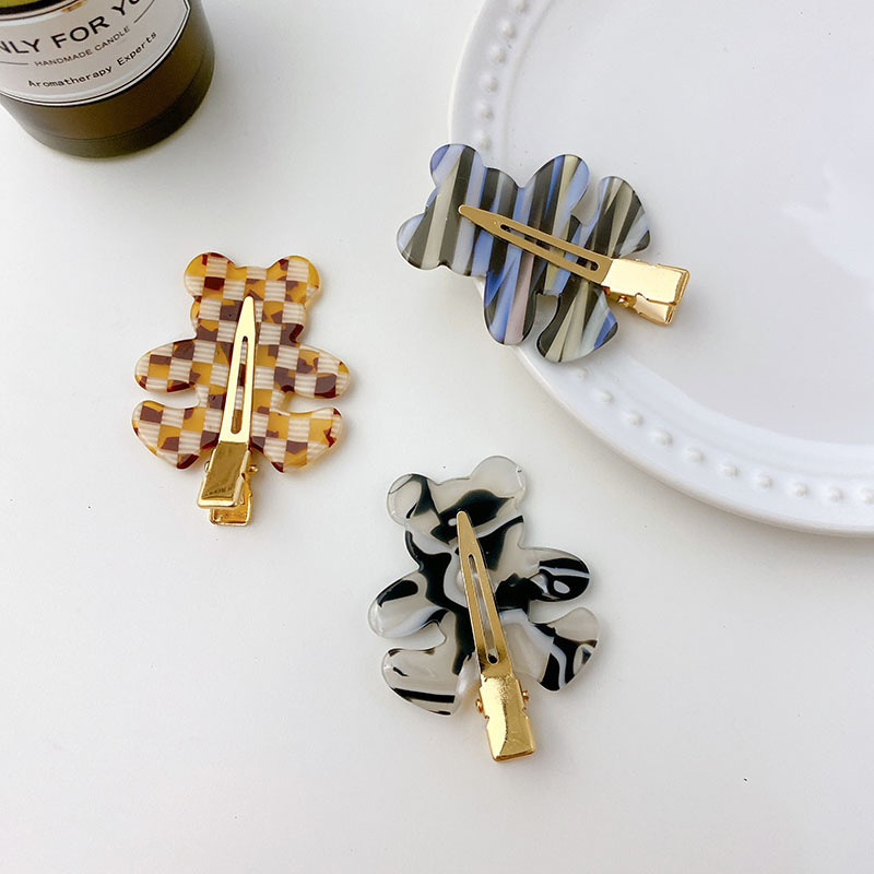 Dowei Accessories Korean version acetic acid hair clips, girl bear checkered seamless hair clips, bangs by the sea, broken hair clips Specification image
