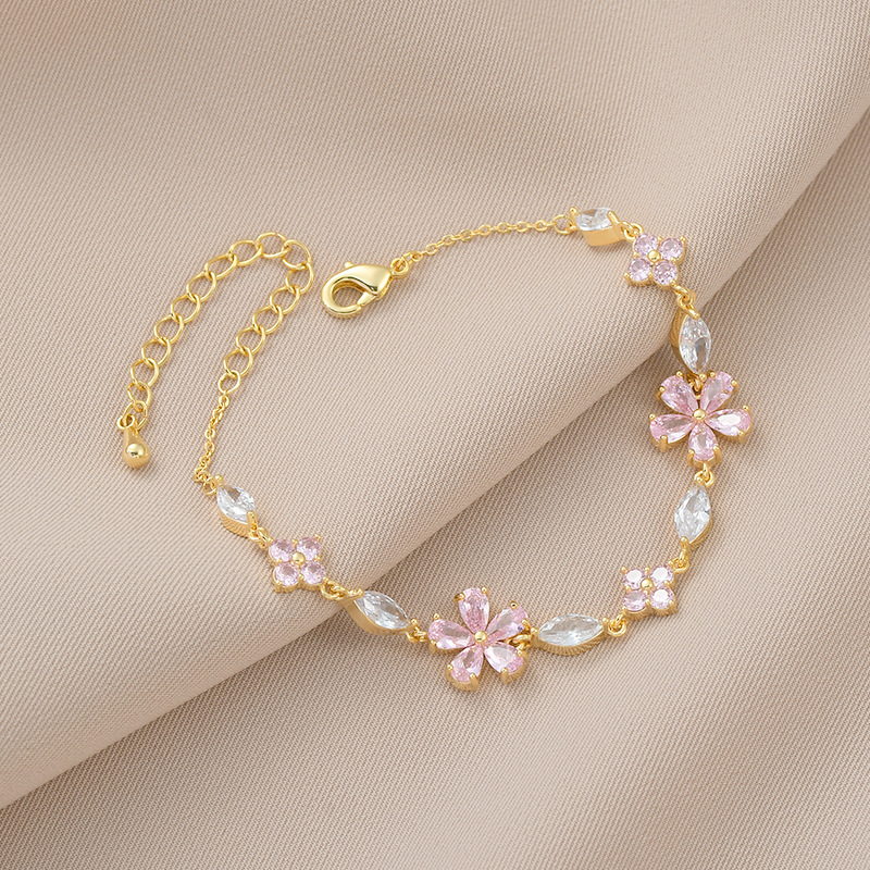 2023 Spring And Summer New Temperament Bracelet Female Niche Design Sense Zircon Petal Hand Decoration Fashion Bracelet Wholesale details Picture