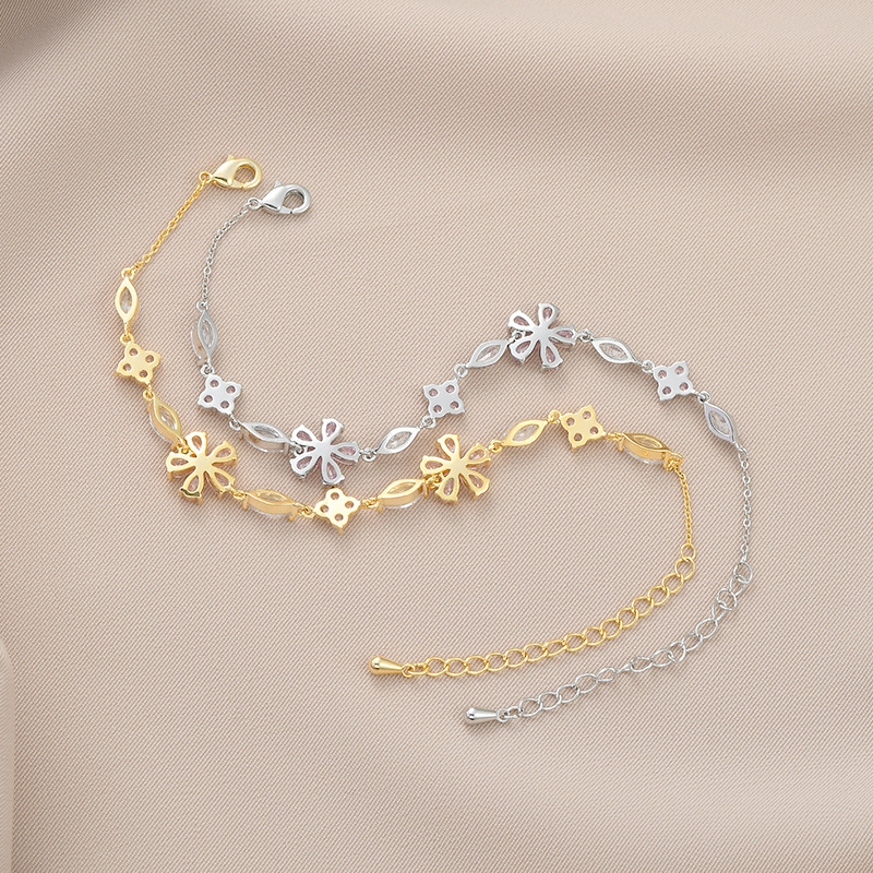 2023 Spring And Summer New Temperament Bracelet Female Niche Design Sense Zircon Petal Hand Decoration Fashion Bracelet Wholesale Specification drawing