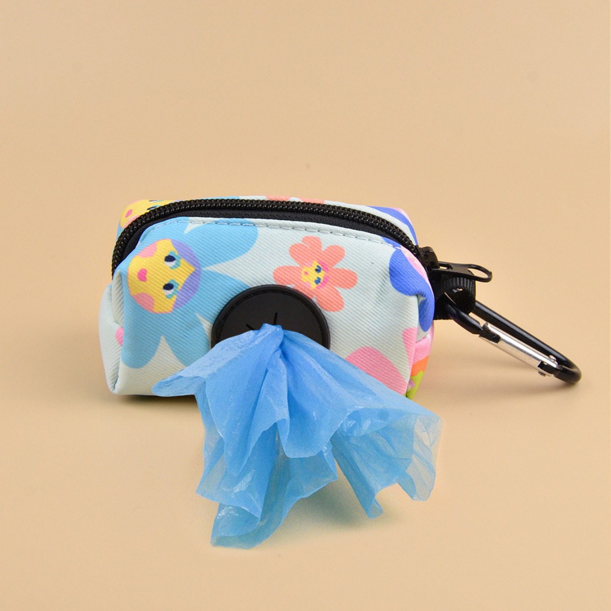 Maidi Factory wholesals best-selling flower-shaped printed InS-style pet dog travel garbage bags, storage bags and dog poop bags Application Scenario