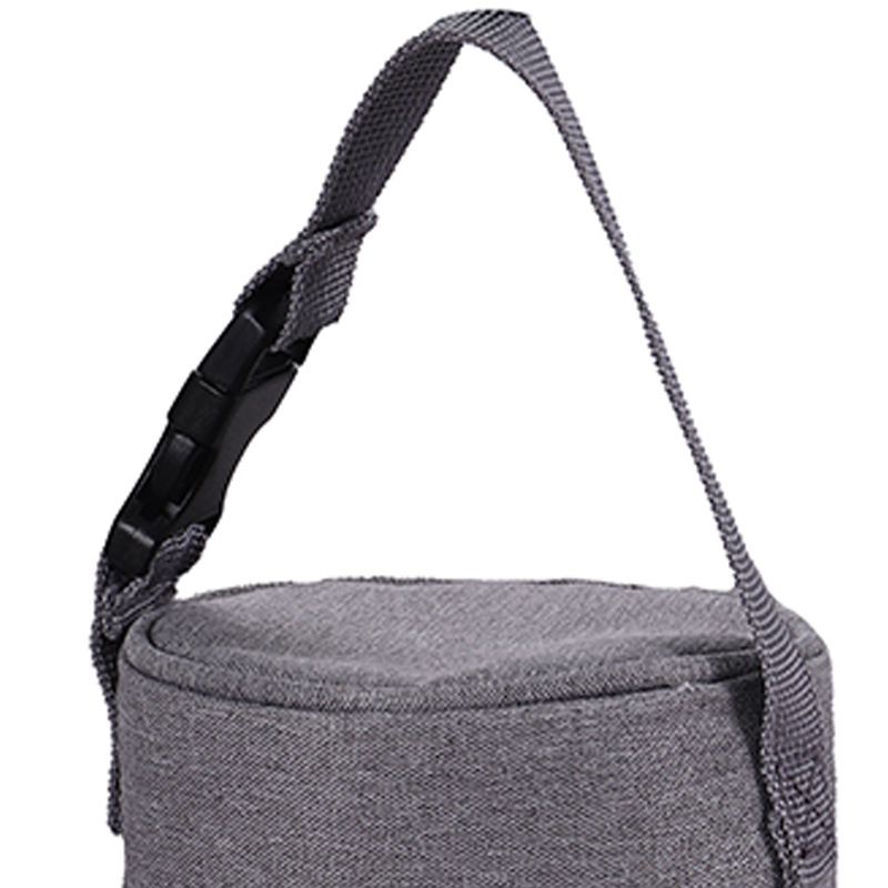 Customized baby bottle covers, mother and baby travel bags, portable baby bottle insulated bags, water cup covers, hand-held water bottle insulated bags Application Scenario