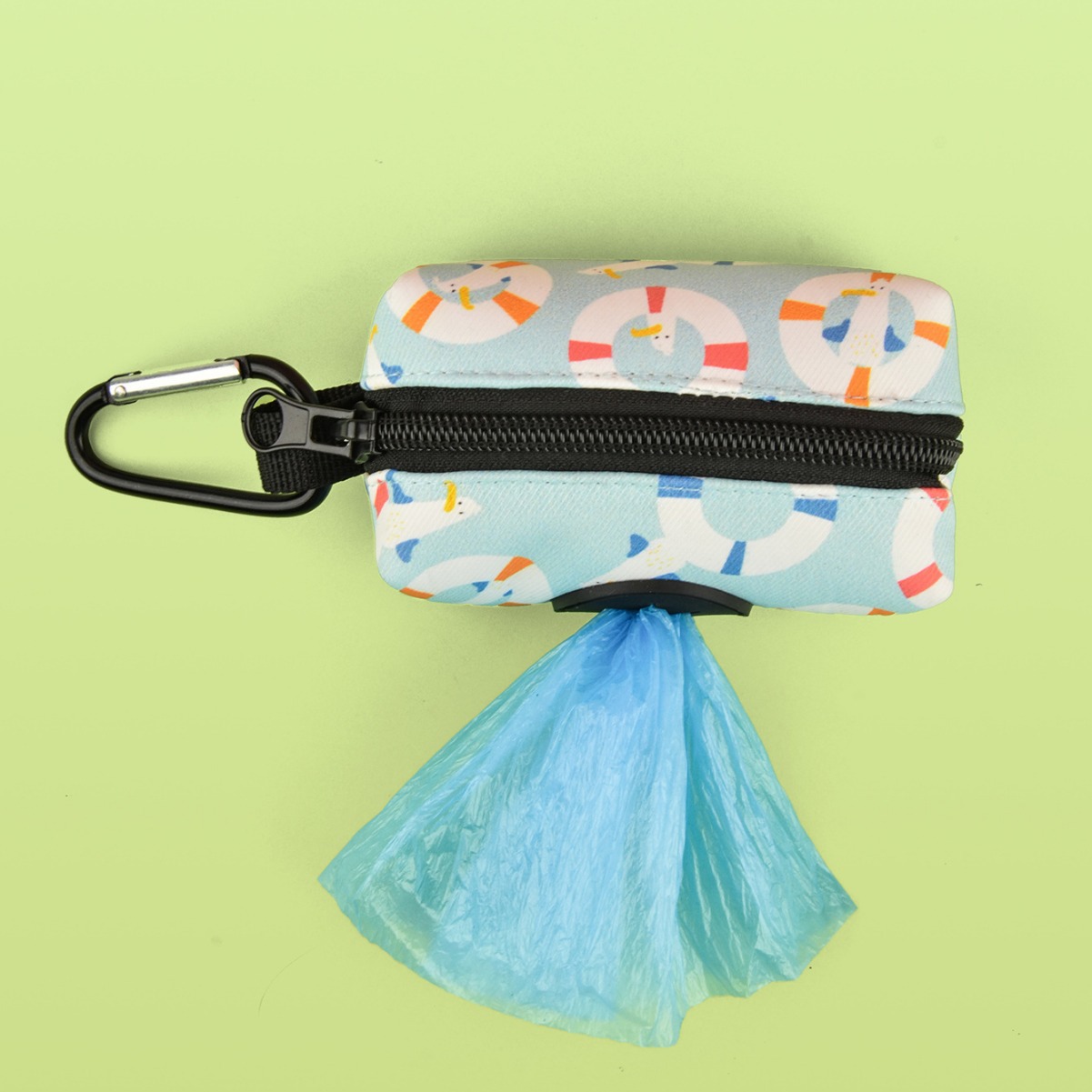 Maidi Factory offers wholesale of InS-style pattern printed pet, cat and dog travel garbage bags, storage bags and dog poop bags in stock details Picture