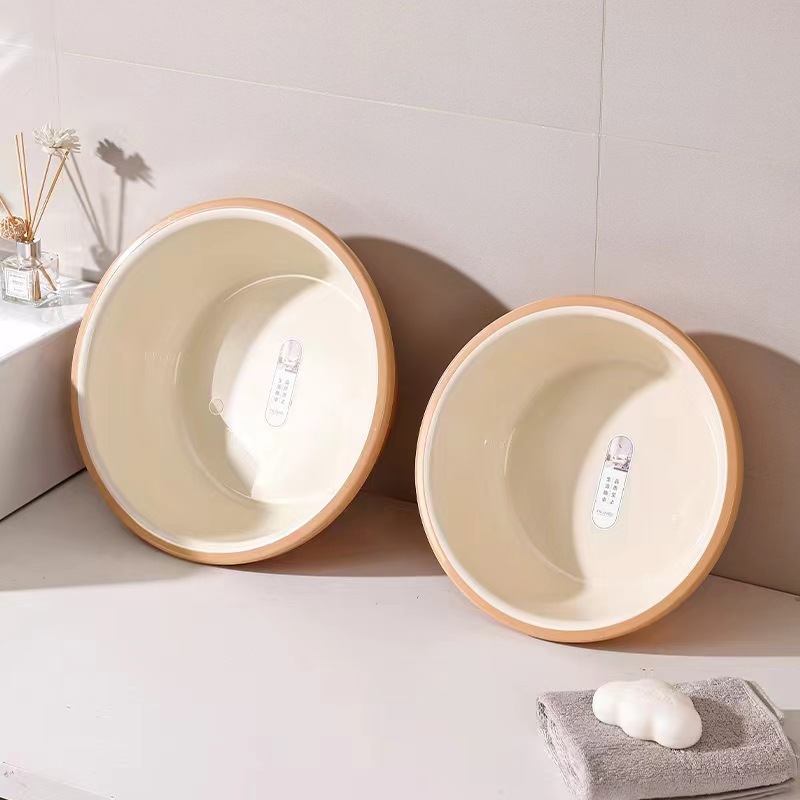 High-quality appearance level household washbasin, plastic thickened foot basin, laundry basin, student basin, children's and baby washbasin details Picture