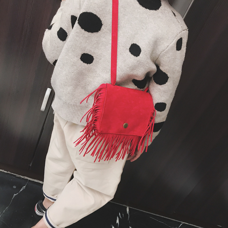 2022 New Children's bags, fashionable fringed single-shoulder bags, Korean-style mini crossbody bags, trendy baby coin purses for boys, girls and babies Specification image