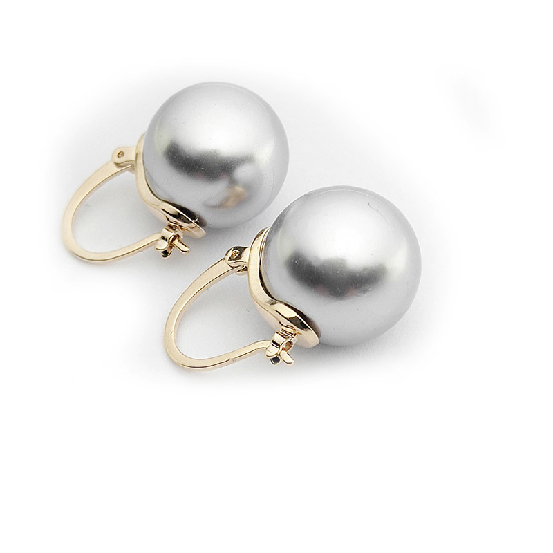 Pearl earrings, a Korean style combination of earrings, fashionable and trendy, retro ear buckles, versatile small ear rings, and new ear studs Specification image