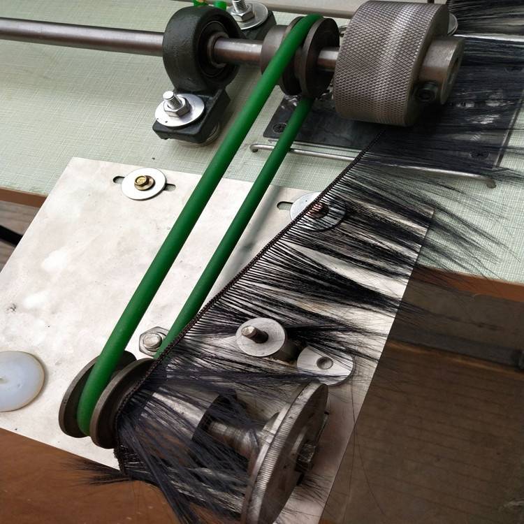 缝纫机/锁边机/脚轮/机针多针机/风琴缝纫针细节图