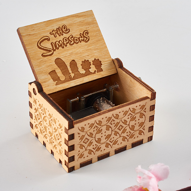 Classical music box original wood hand-cranked music box Simpsons ran to the moon Rose life spot wholesale full figure