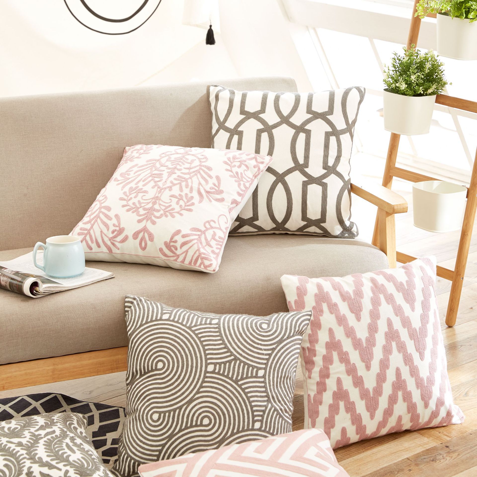Nordic Simple Geometric Lines Sofa Pillow Office Cotton Linen Embroidery Cushion Exported Amazon Pillowcase Application Scenario