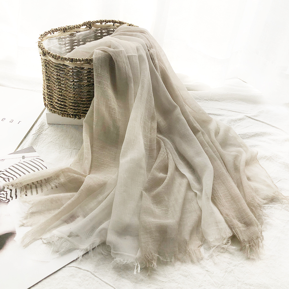 Thin Foreign Trade Scarf Shawl Wholesale New Cotton And Hemp Scarf Female Solid Color Sunblock Muslim Gauze Scarf Scarf Application Scenario