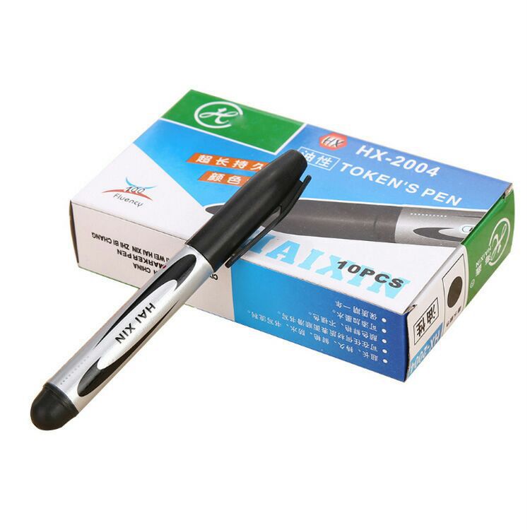 قلم كبير كبير الحجم كبير الحجم، ملون بالألوان، أسود بالحبر والأحمر باللون الأحمر Item Picture
