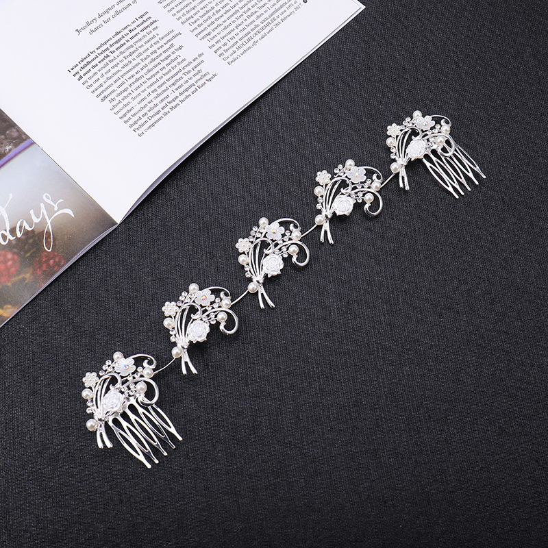 New European and American chignon hair accessory, crystal floral design, paired combs, creative soft chain bridal hairpin Specification image