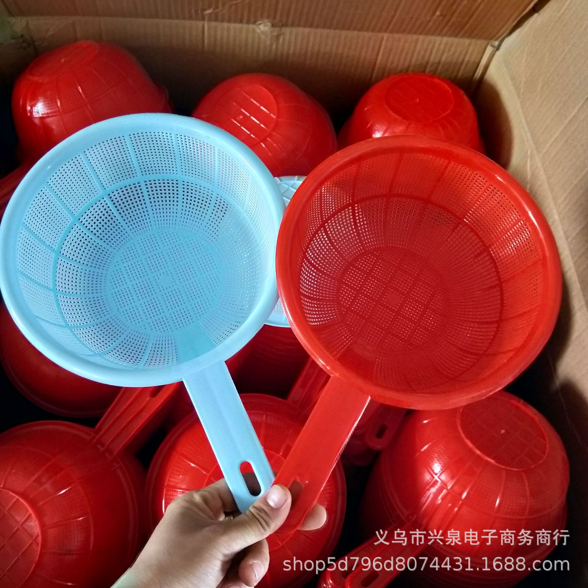 【 Zone 3-4 】 With handle and leaky basket 300 yuan per box 1 yuan 2 yuan with handle and rice washing basket washing rice 簺 with handle and leaky basket and vegetable washing basket with handle and vegetable washing basket Application Scenario