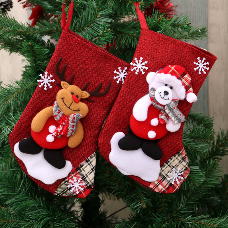 New Cross-Border Medium Linen Christmas Stocking Christmas Decorations Christmas Gift Bag Gift Bag Christmas Hanging Socks Application Scenario