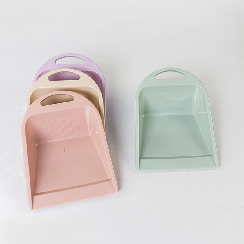 Colorful plastic shovels, small shovels, large, medium and small shovels, multi-purpose shovels, hand-held dustpans, self-sold and wholesale by the manufacturer details Picture