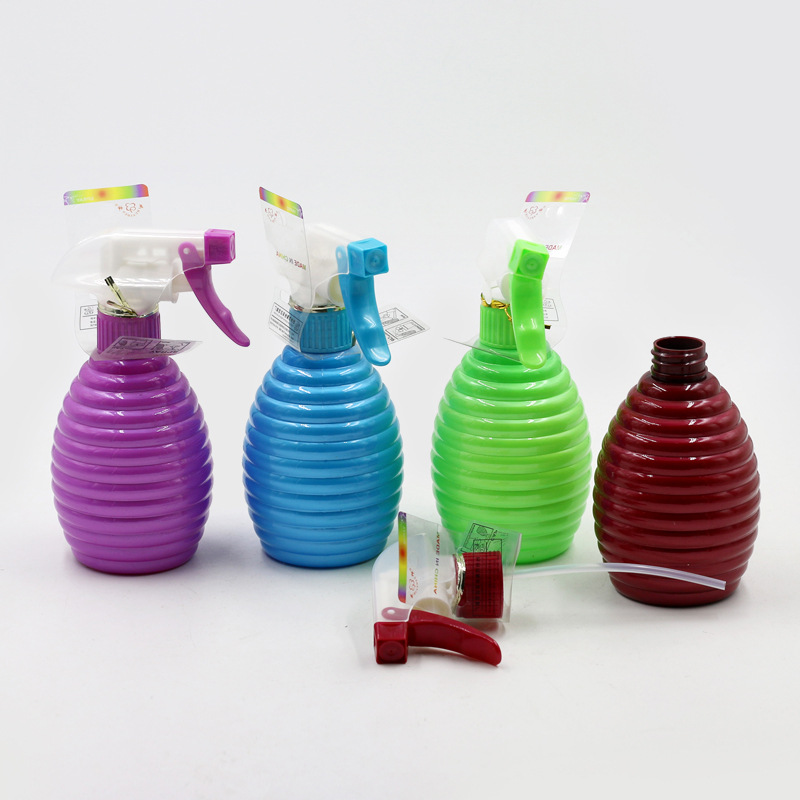 Spray bottle, green basket, alcohol spray bottle, hand-pressed water bottle, flower and plant care, flower art, succulent cleaning, flower full figure