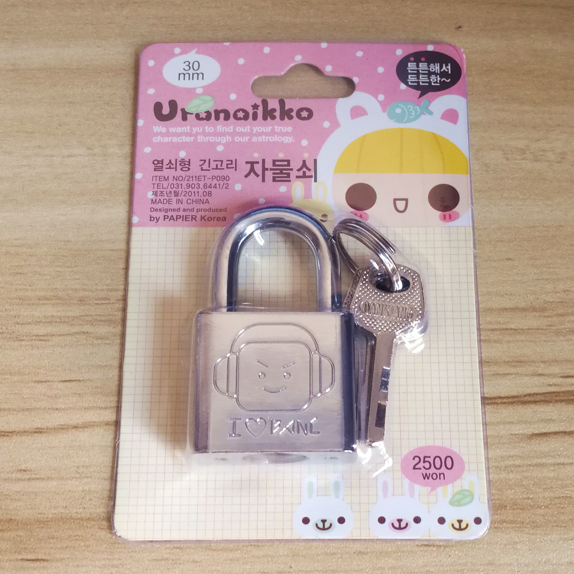 The popular hanging lock for the back-to-school season, the cute little lock head of Kaieva, 30mm cartoon lock, student drawer and cabinet lock Application Scenario