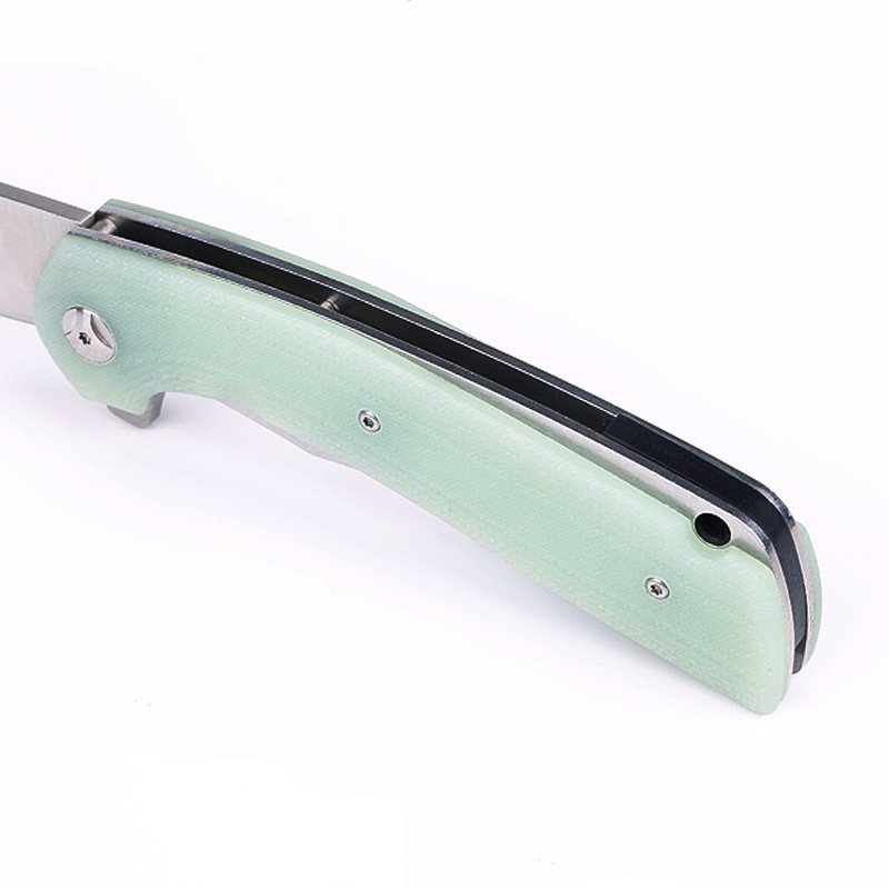 In-stock batch folding knife outdoor D2 steel blade stainless steel multi-functional folding knife G10 handle small knife portable and convenient edc Application Scenario