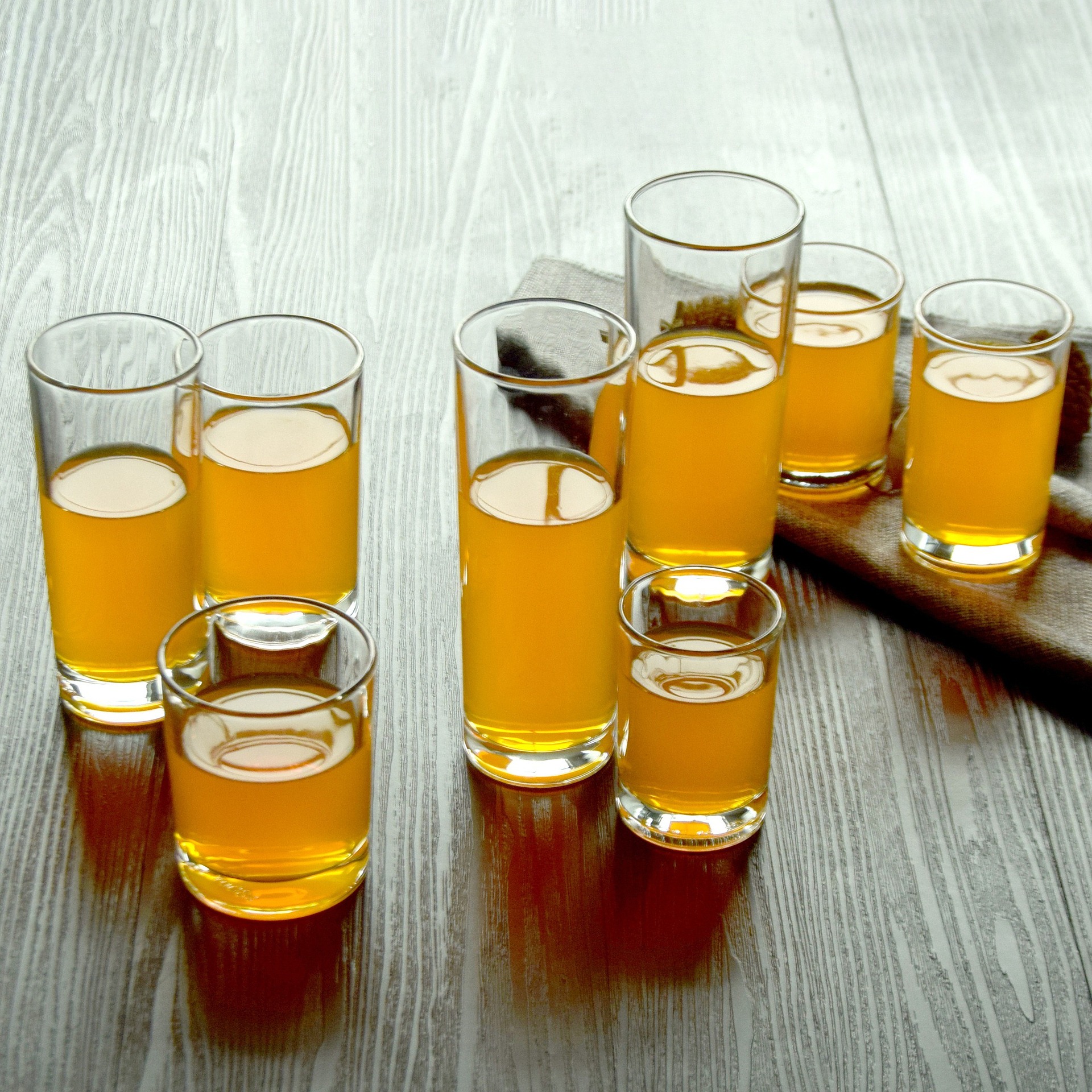 Heat-resistant glass straight cylinder cups from manufacturers, household water cups, breakfast milk cups, restaurant juice cups, multi-functional tea brewing cups details Picture