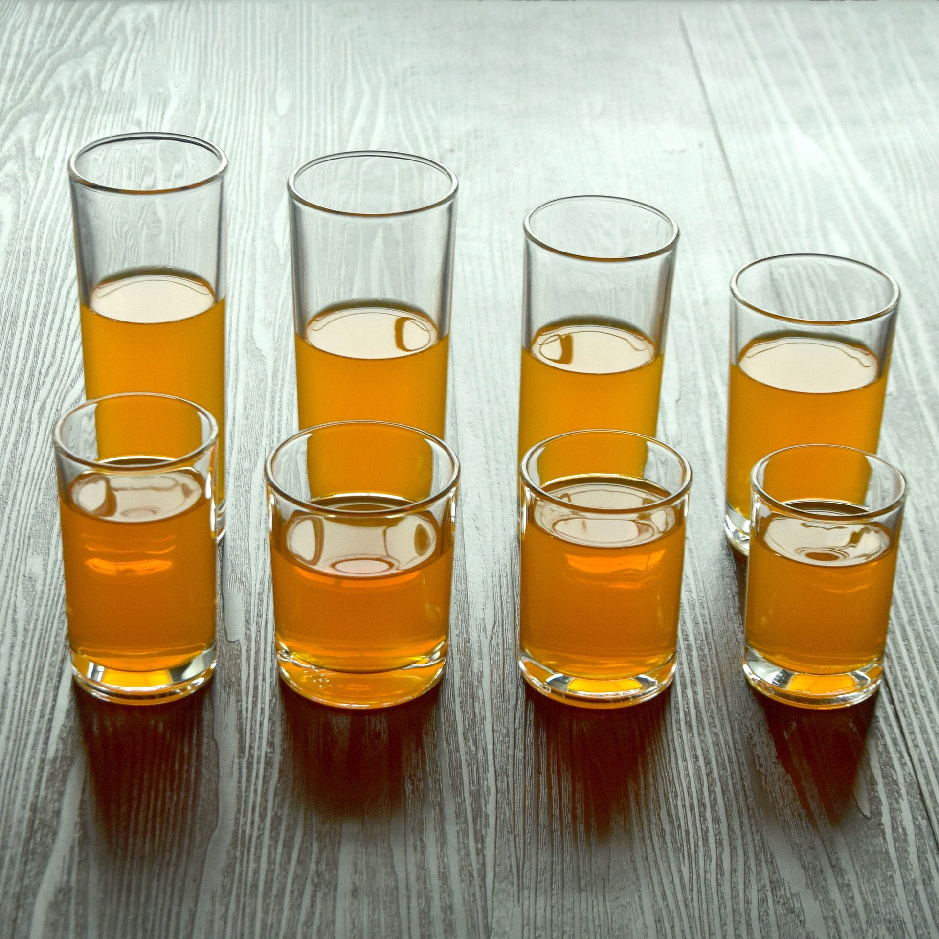 Heat-resistant glass straight cylinder cups from manufacturers, household water cups, breakfast milk cups, restaurant juice cups, multi-functional tea brewing cups