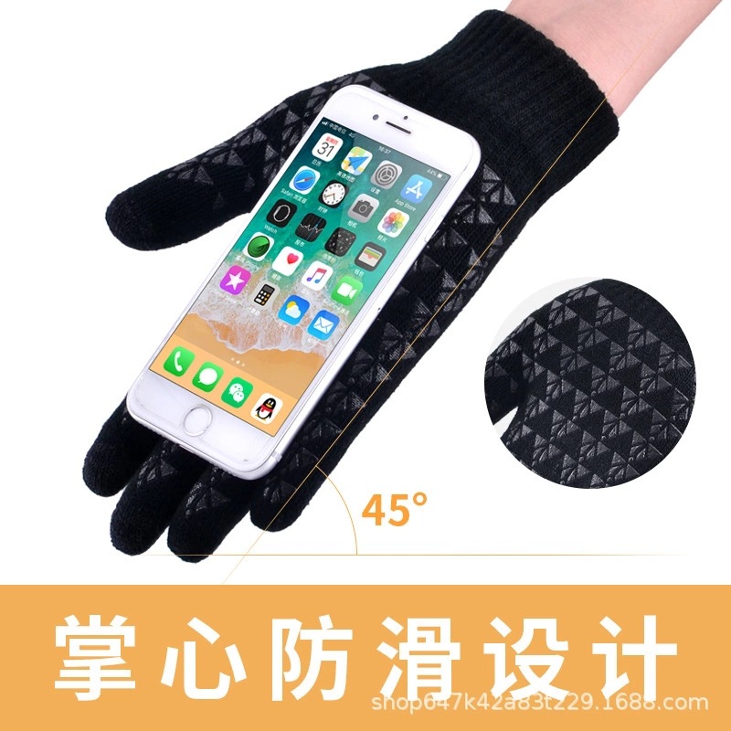 Cross-border European and American size knitted warm gloves, winter enlarged and thickened anti-slip woolen yarn outdoor cycling touch screen gloves Application Scenario