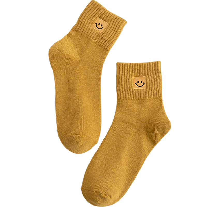 Sock stall, one-piece consignment for spring and autumn socks, women's embroidered mid-calf socks, women's Japanese-style smiling breathable solid-color cotton socks, women's socks wholesale, one-piece consignment Item Picture