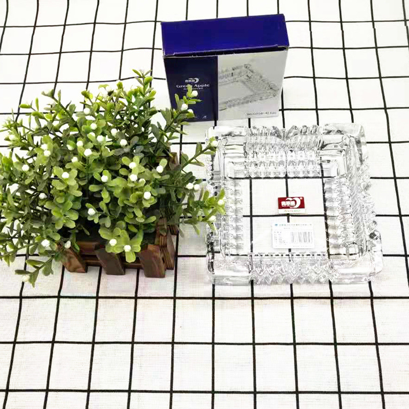 Wholesale YG1016 green apple ashtray, creative glass ashtray, square glass ashtray as LOGO Specification image