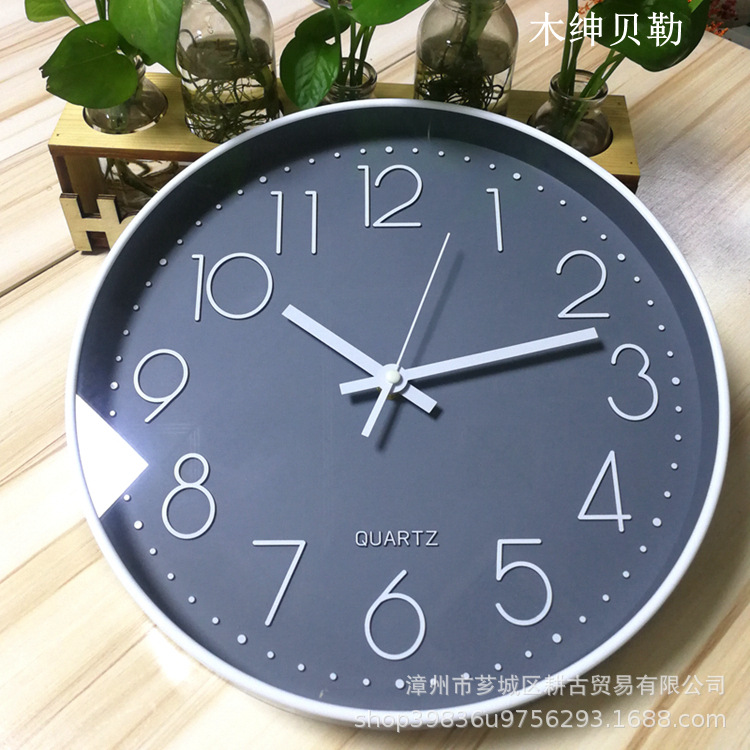 闹钟、台钟实物图