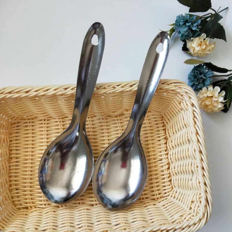 Large thickened stainless steel rice spoons, metal soup spoons, steel spoons, rice spoons, large spoons, kitchen tableware, one or two yuan supply