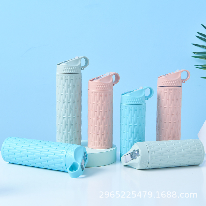 Sporty and trendy solid-color double-layer plastic space cup, spring and summer stylish patterned portable pop-up lid straw cup Specification image