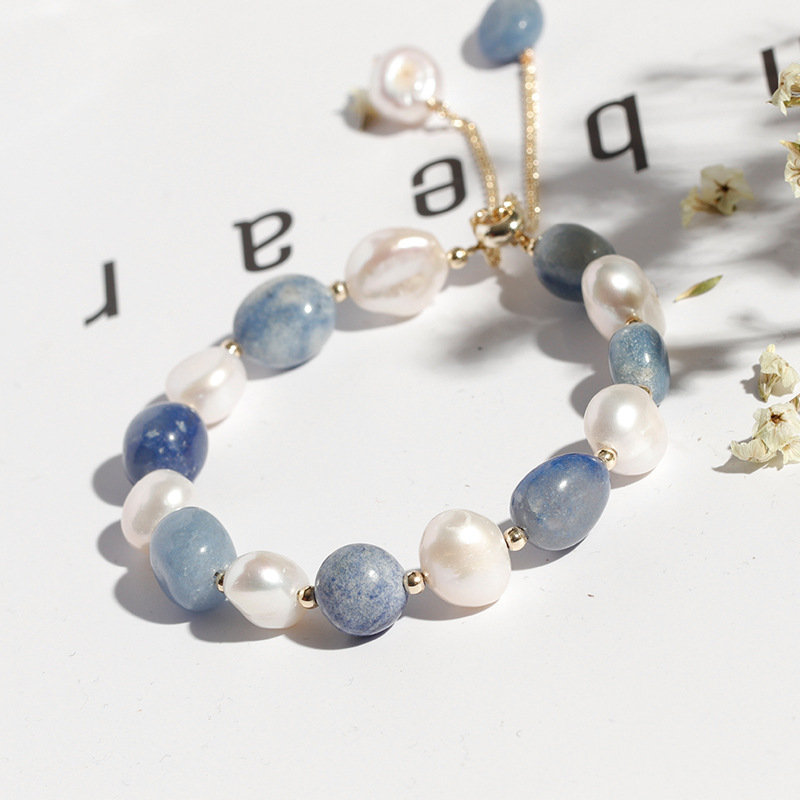 Badu Blue Dongling Crystal bracelet, freshwater pearl crystal bracelet for women, Korean version, simple and individual bracelet for women Application Scenario