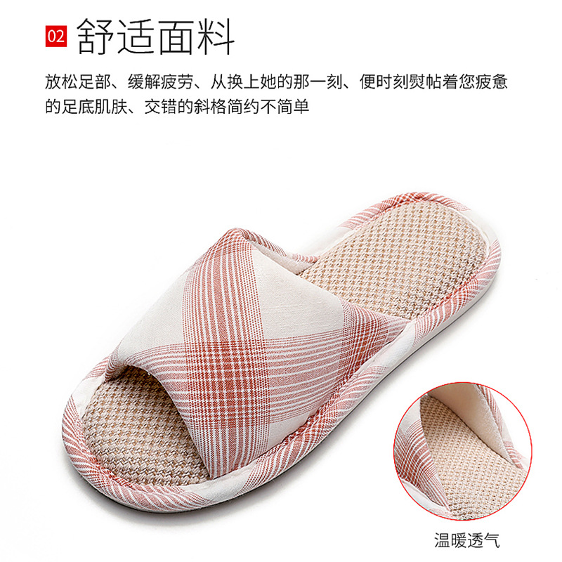 The fabric slippers are suitable for couples to use at home. They feature an indoor soft-soled wooden floor with a silent cotton fabric sole and a silent design Application Scenario