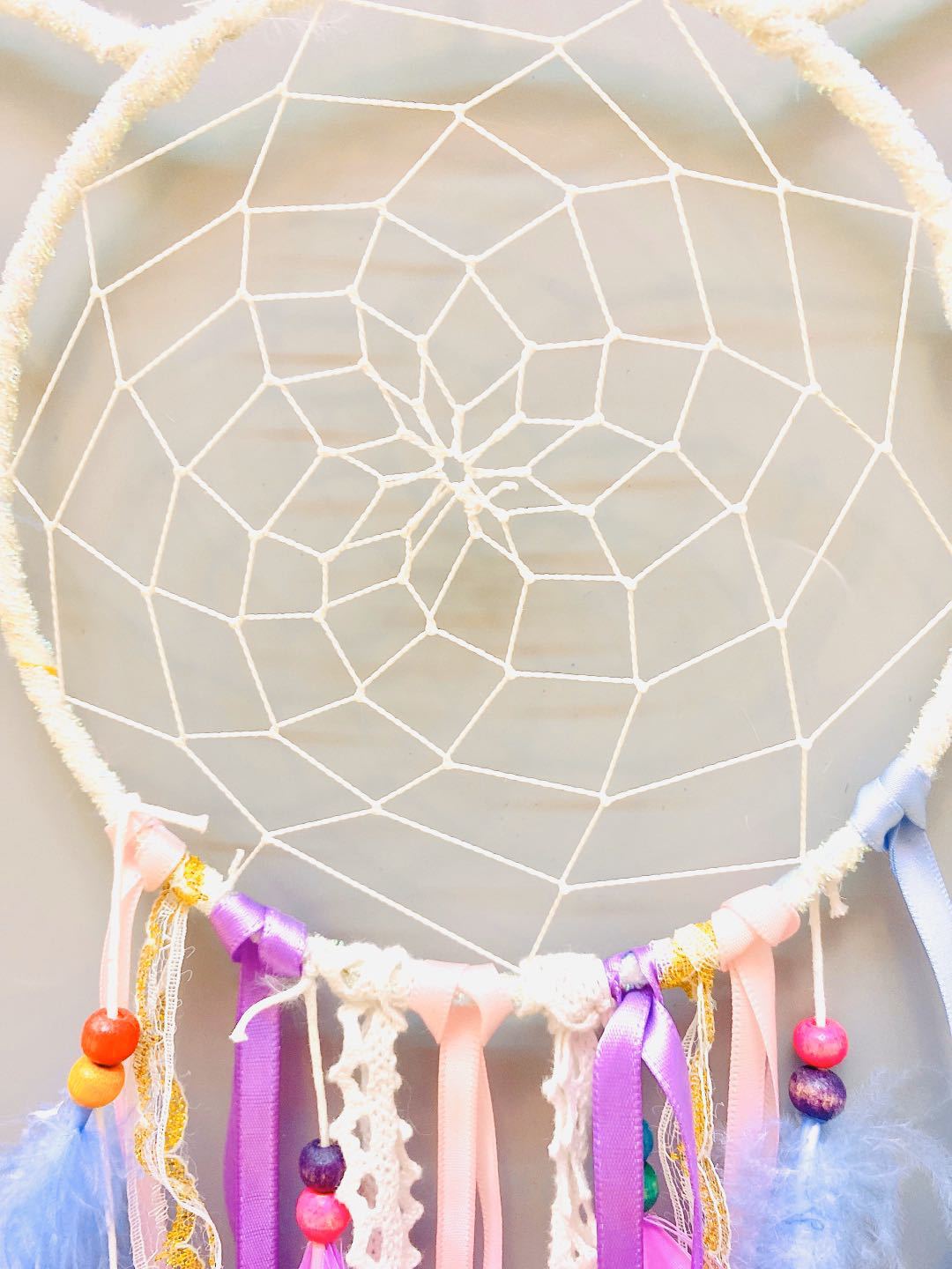 "Internet celebrity feather dreamcatcher, simple decorative wall, home pendant, DIY material package, festival gift. Application Scenario